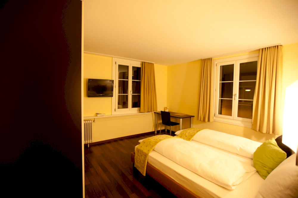 Hotel Restaurant Goldener Schluessel Altdorf Exteriér fotografie