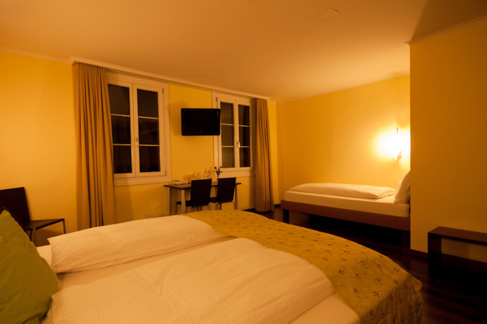 Hotel Restaurant Goldener Schluessel Altdorf Exteriér fotografie