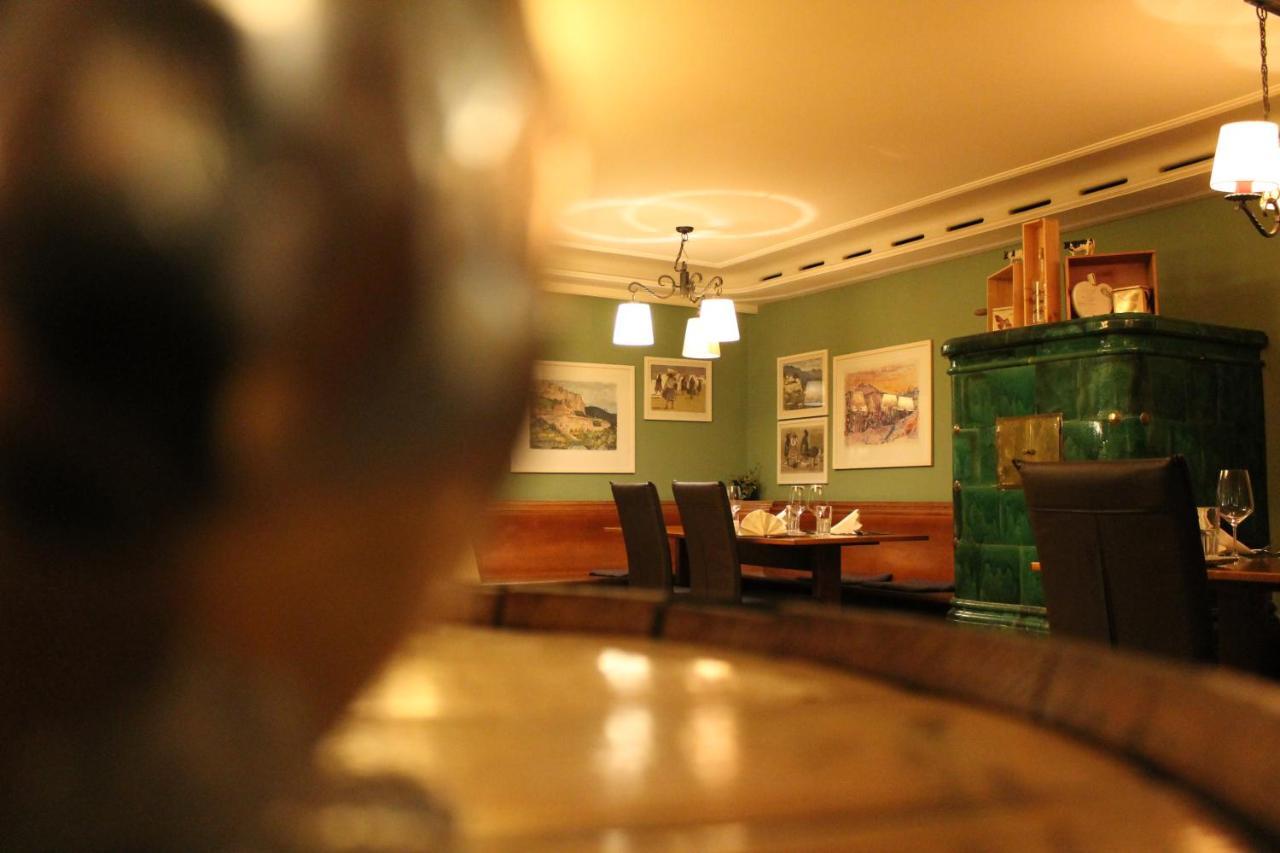 Hotel Restaurant Goldener Schluessel Altdorf Exteriér fotografie