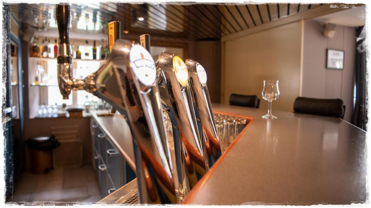 Hotel Restaurant Goldener Schluessel Altdorf Exteriér fotografie